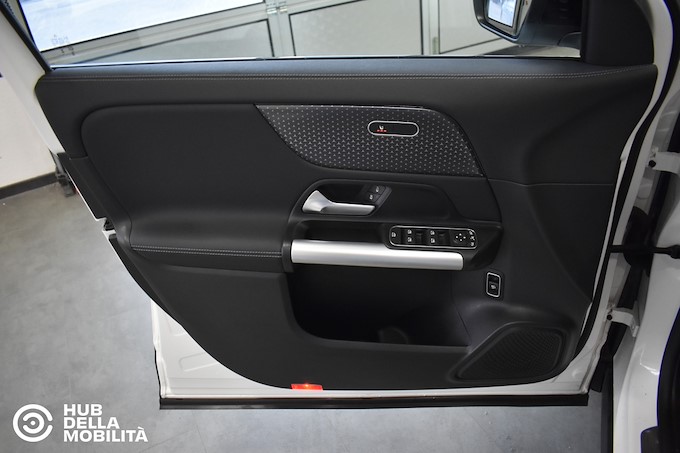 MERCEDES-BENZ GLA 200 d Automatic Progressive Advanced